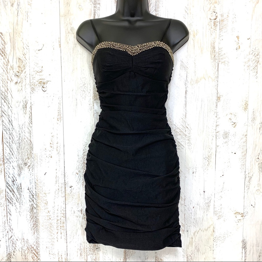 City Triangles Beaded Sweetheart Neckline Jr Dress